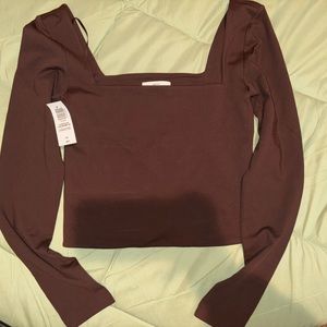 aritzia babaton contour top, new with tags